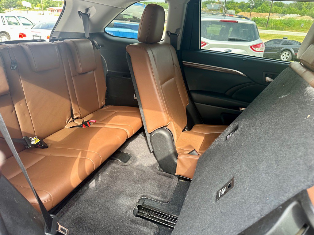 2019 Toyota Highlander Image 17