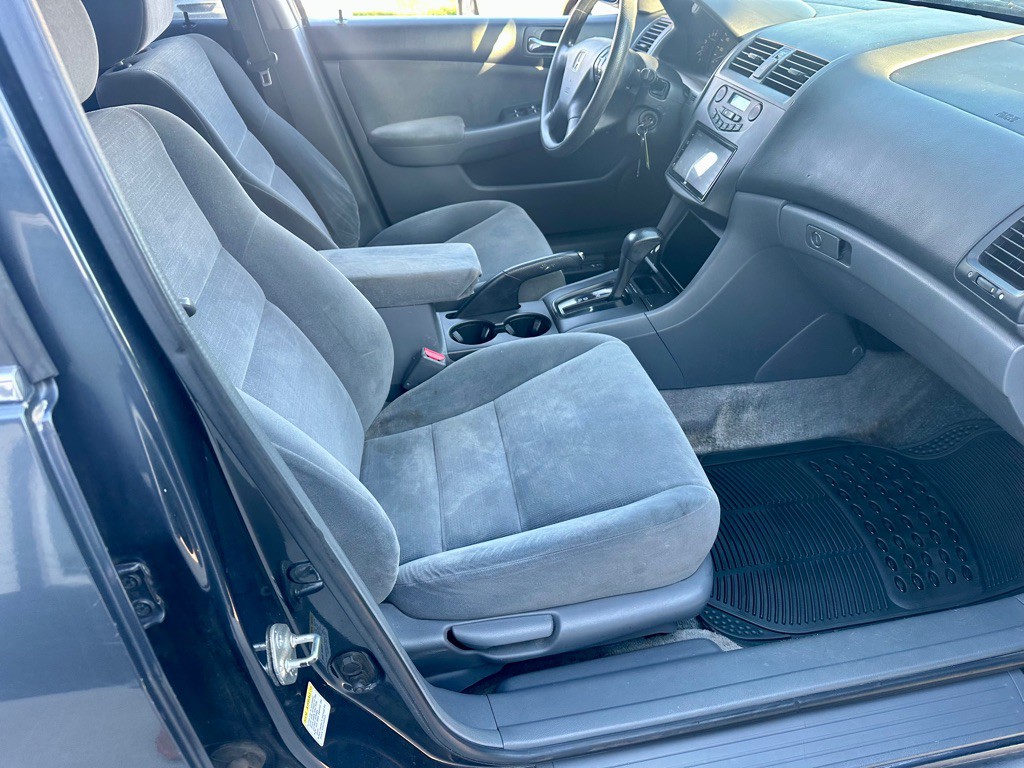 2006 Honda Accord Image 9