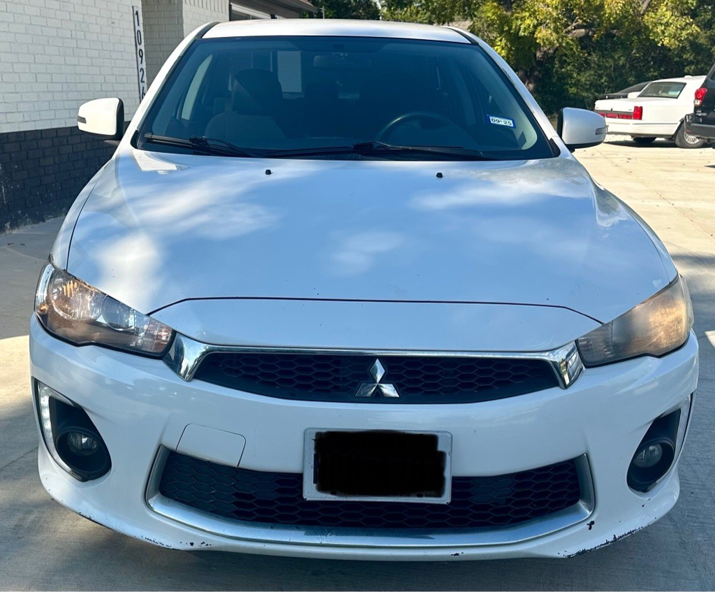 2016 Mitsubishi Lancer Image 2