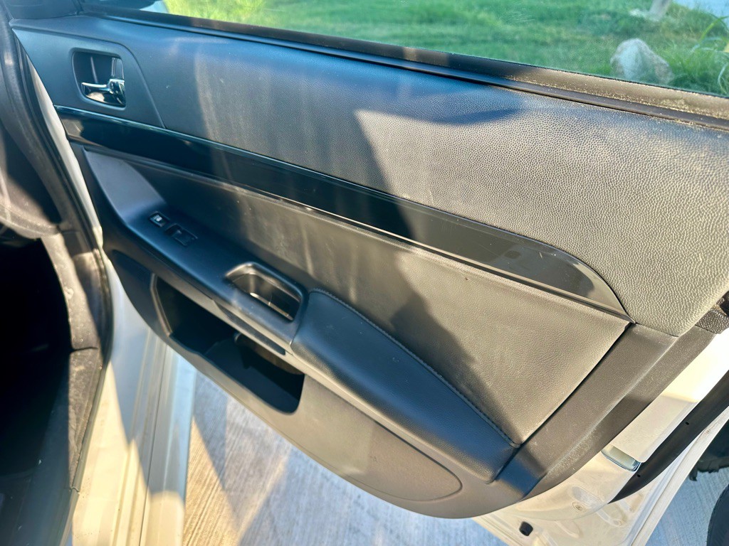 2016 Mitsubishi Lancer Image 10