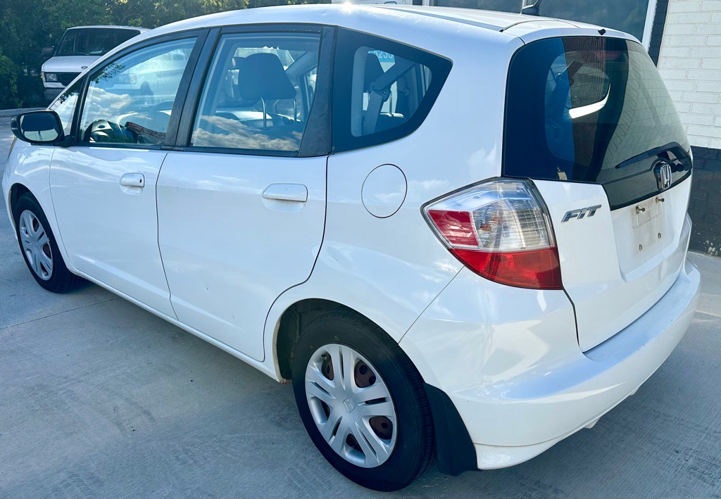 2011 Honda Fit Image 4
