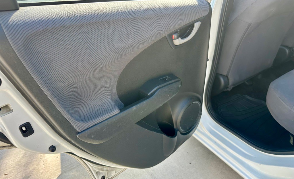 2011 Honda Fit Image 13