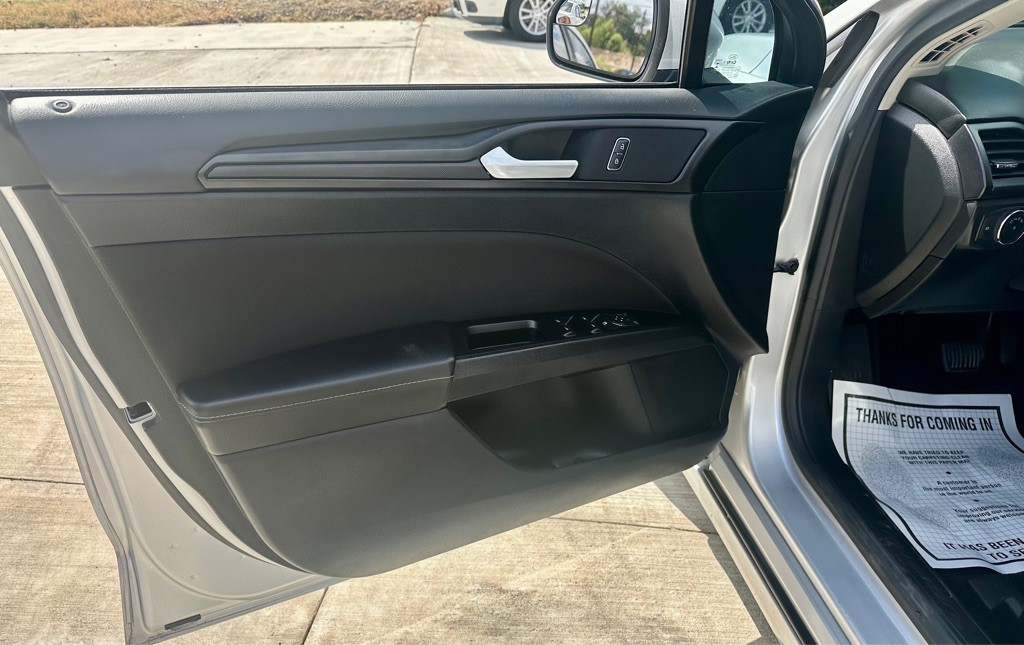 2018 Ford Fusion Image 11