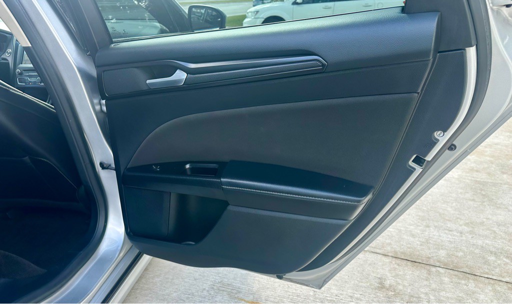 2018 Ford Fusion Image 15