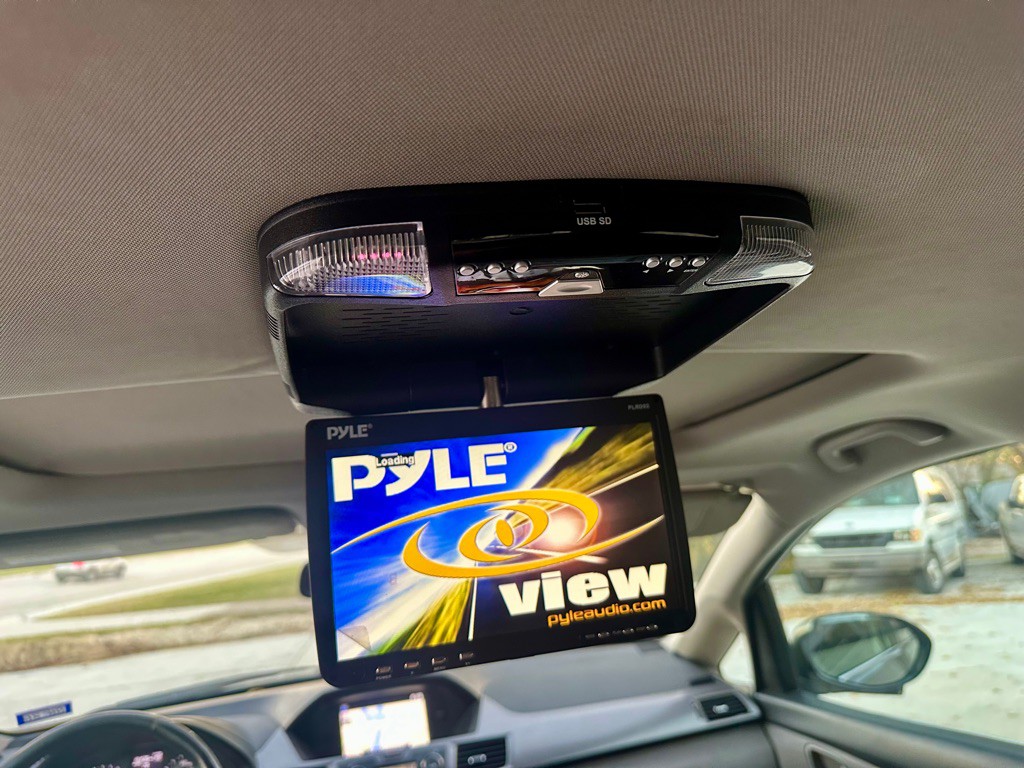 2015 Honda Odyssey Image 12