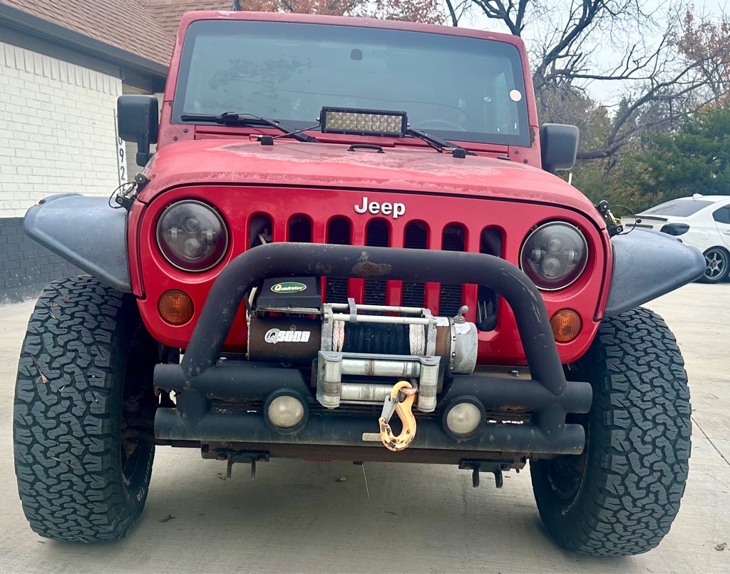 2010 Jeep Wrangler Image 2