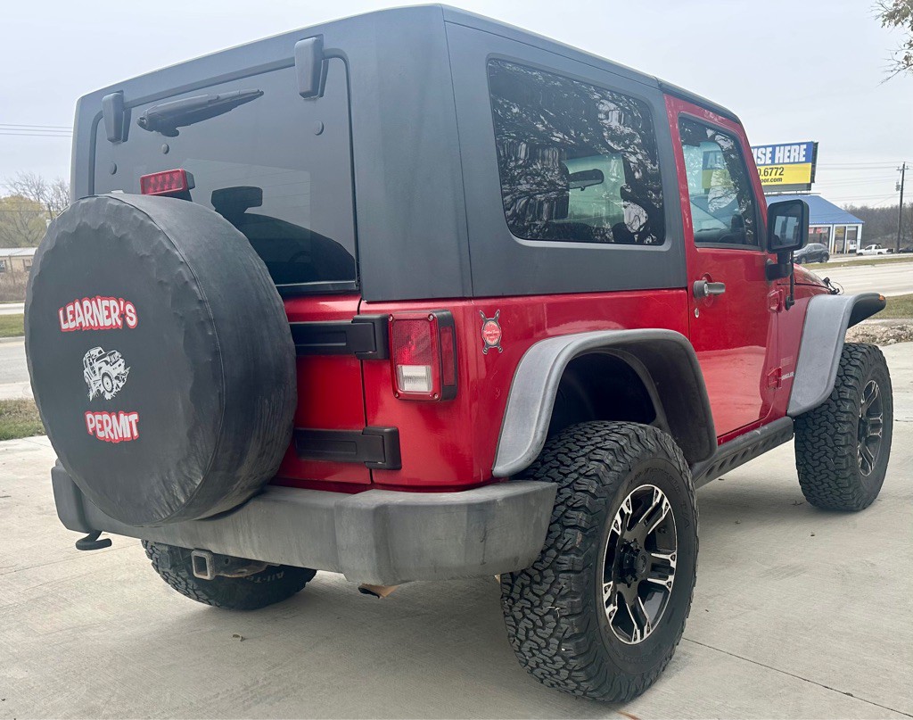 2010 Jeep Wrangler Image 8