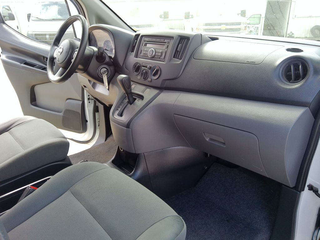 2014 Nissan NV200 Image 22