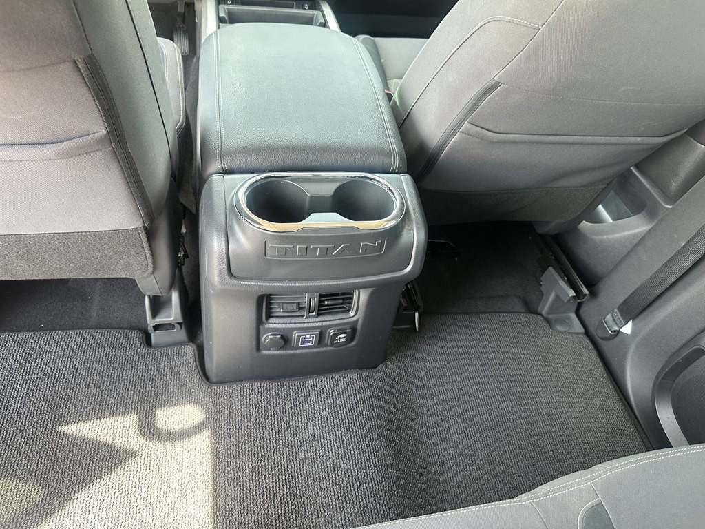 2023 Nissan Titan Image 12