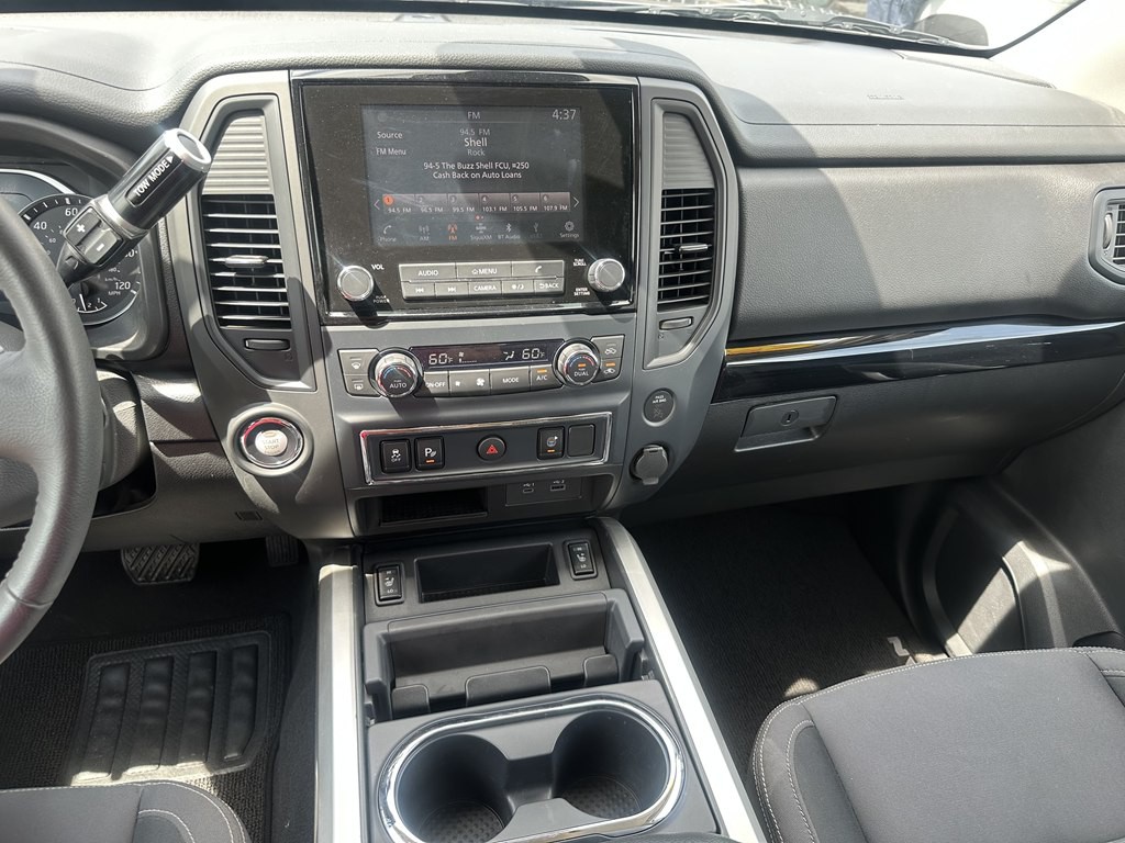 2023 Nissan Titan Image 16