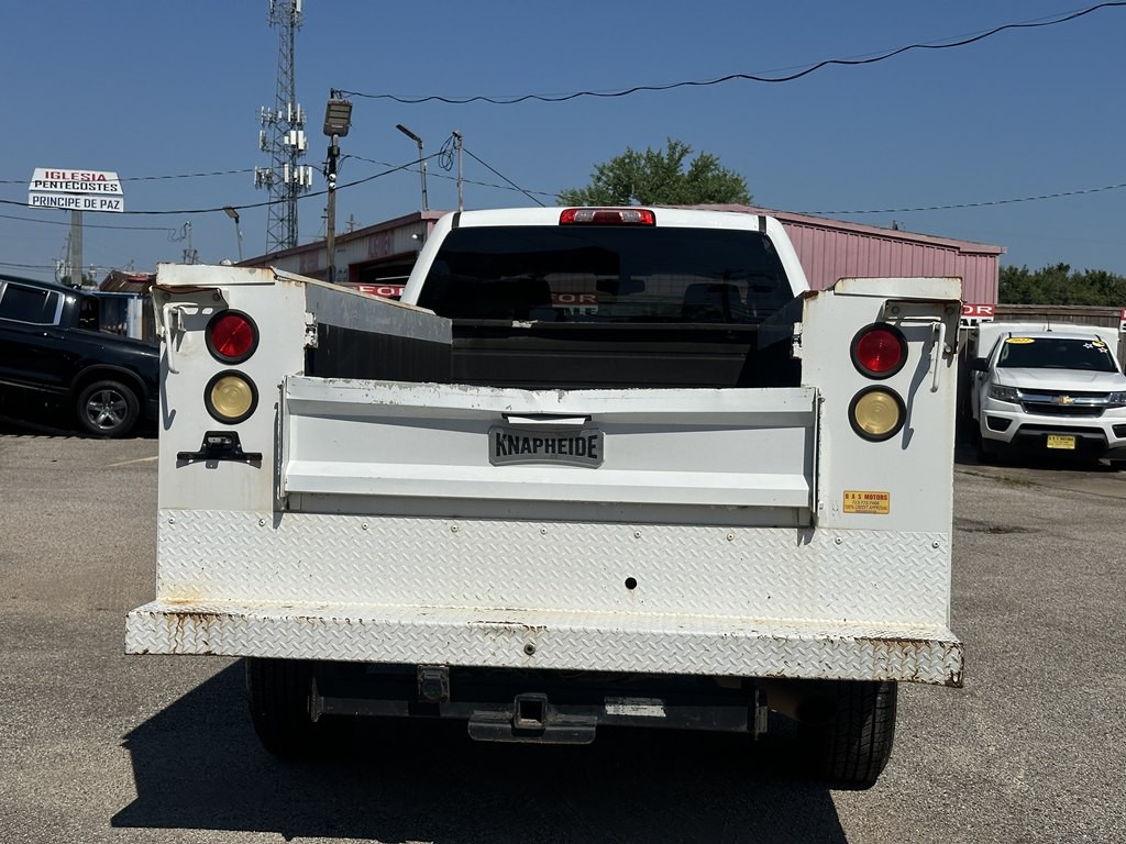2018 Chevrolet Silverado 1500 Image 2