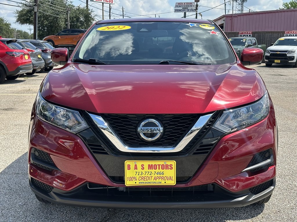 2022 Nissan Rogue Image 1