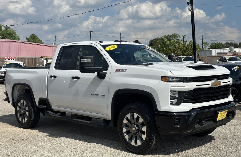 2025 Chevrolet Silverado 1500 Image 4