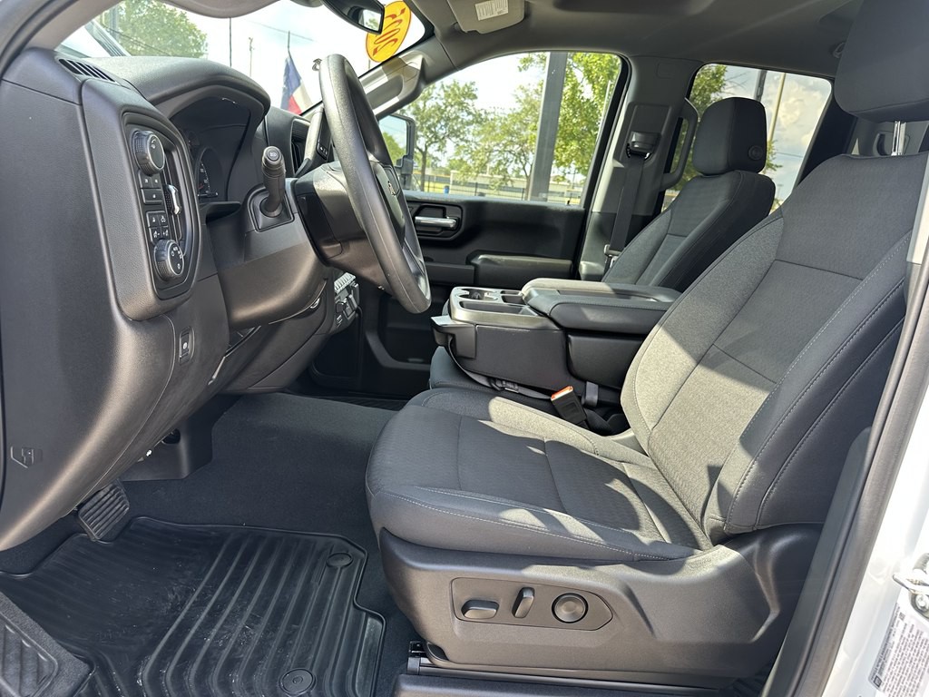2025 Chevrolet Silverado 1500 Image 7