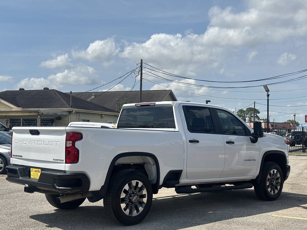 2024 Chevrolet Silverado 1500 Image 4