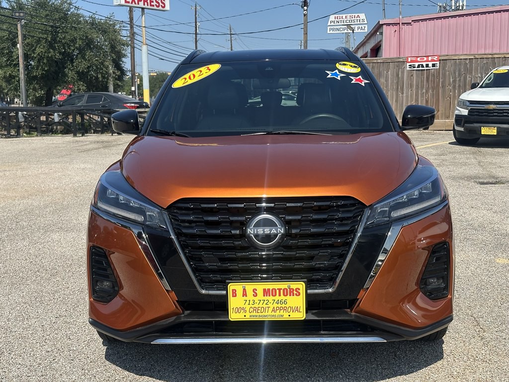 2023 Nissan Kicks Image 1