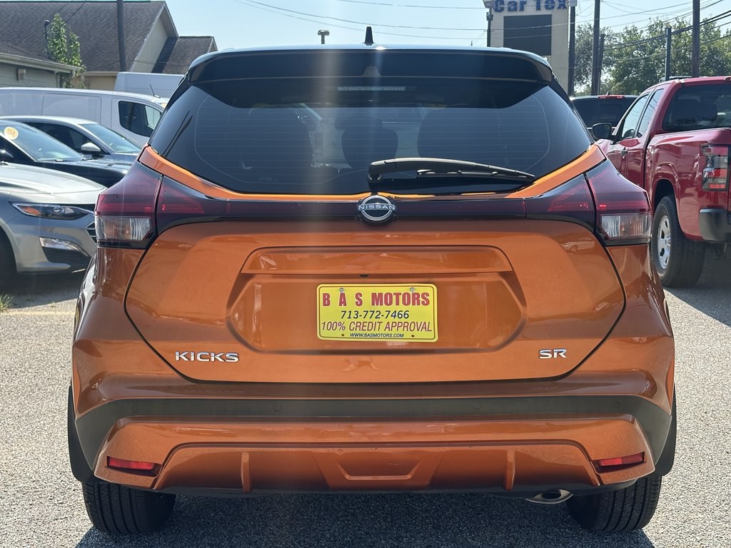 2023 Nissan Kicks Image 2