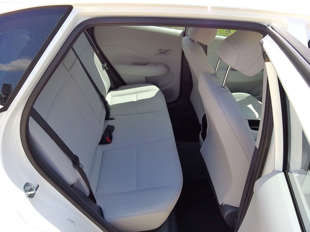 2025 Hyundai Kona Image 6