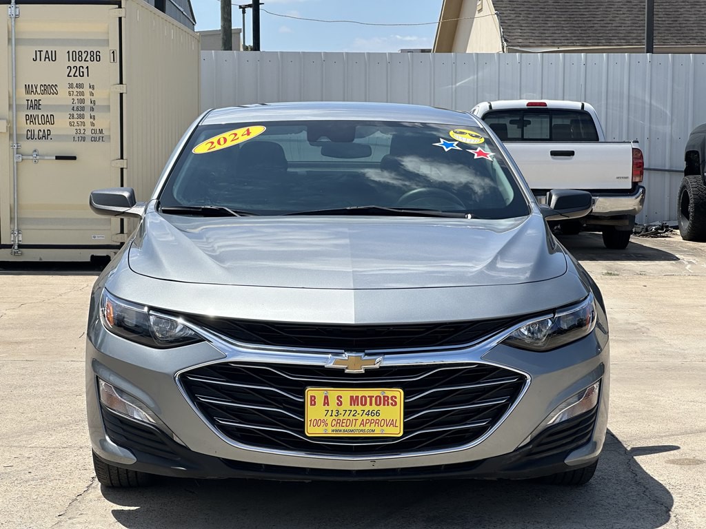 2024 Chevrolet Malibu Image 1