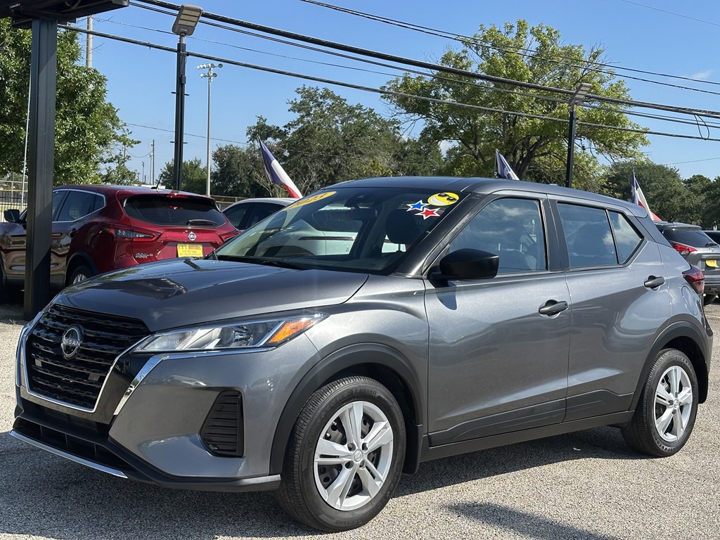 2023 Nissan Kicks Image 3