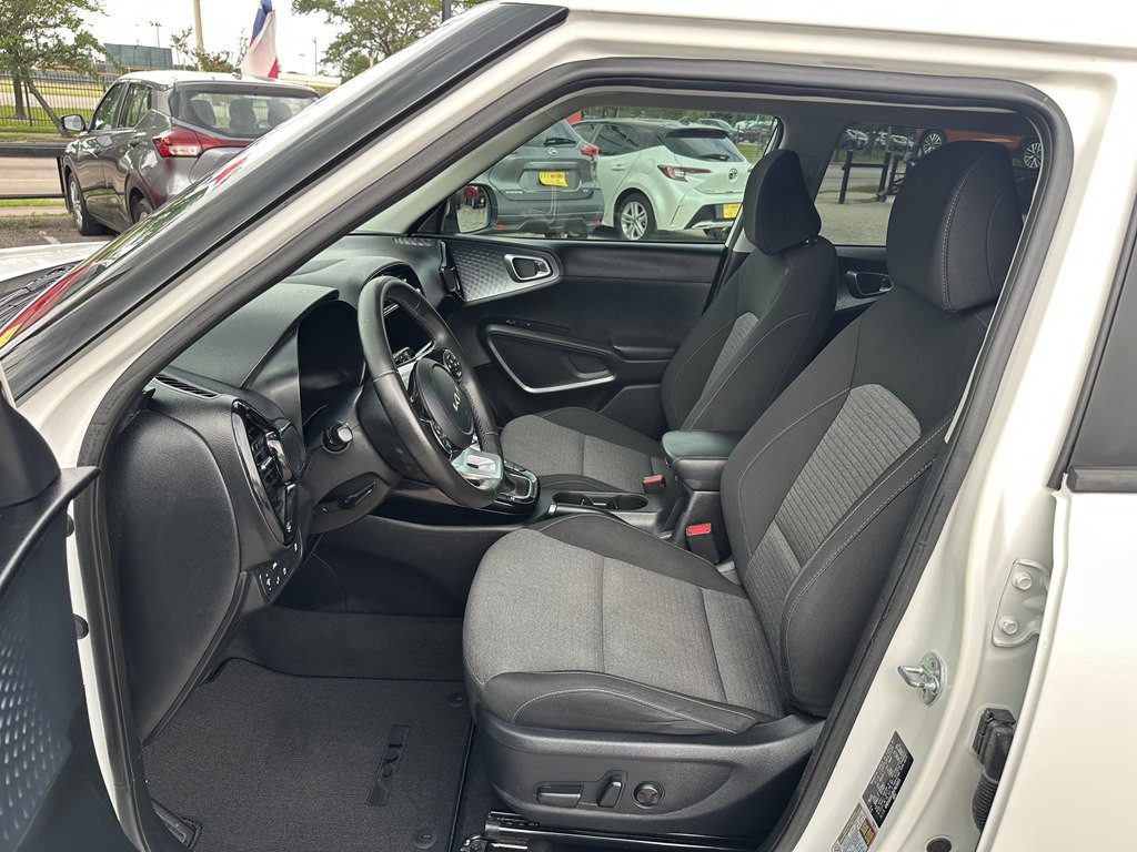 2022 Kia Soul Image 7