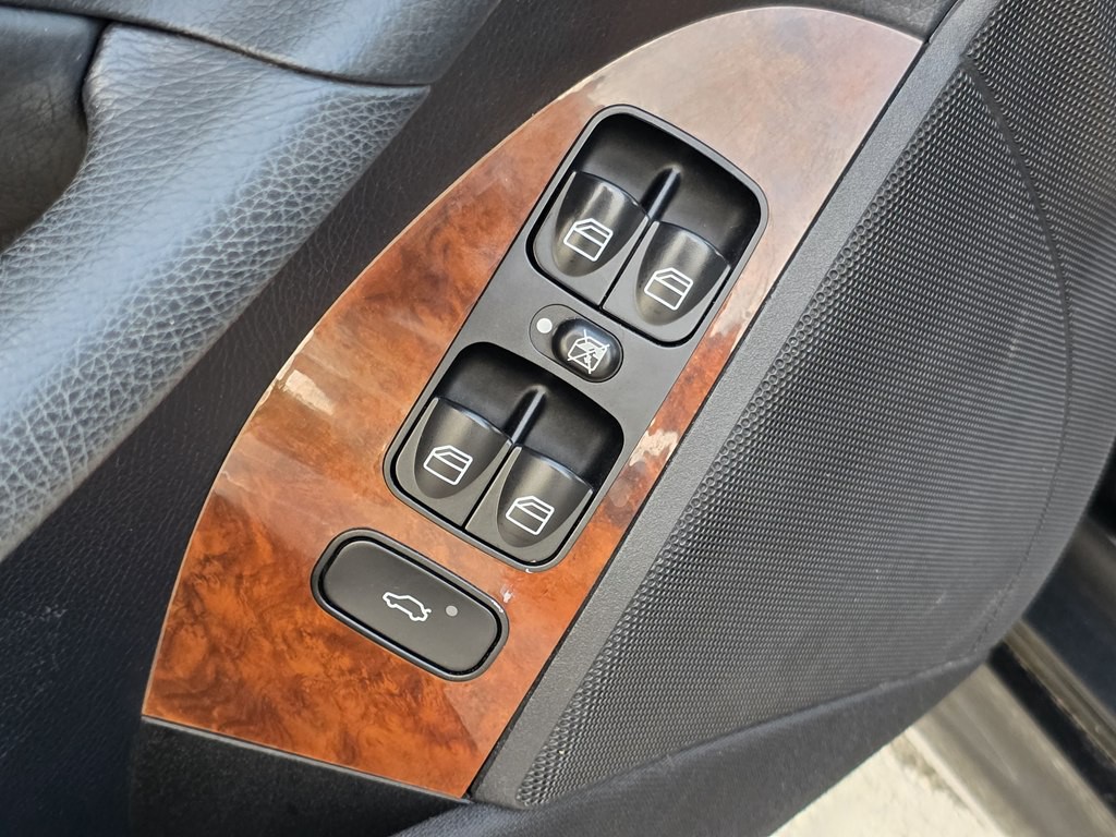 2009 Mercedes-Benz CLK-Class Image 7