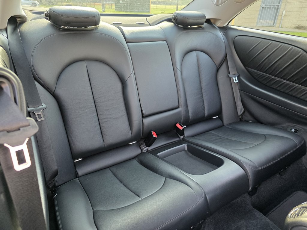 2009 Mercedes-Benz CLK-Class Image 23