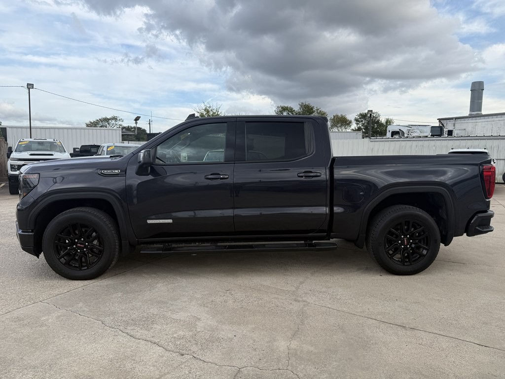 2024 GMC Sierra Image 3