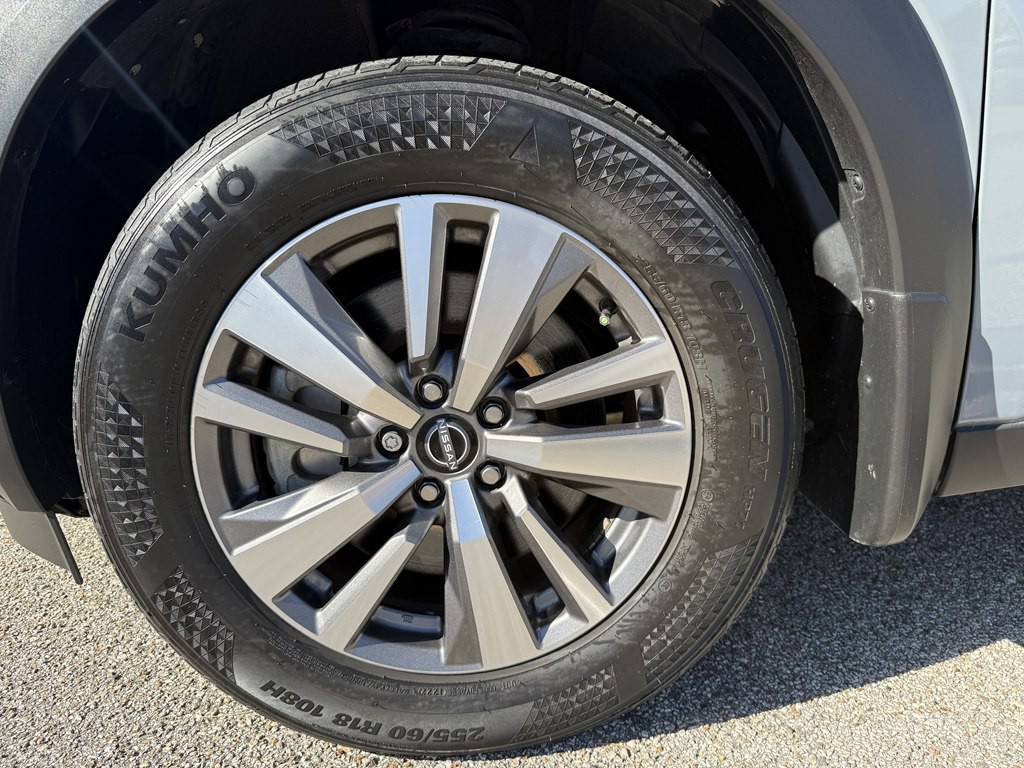 2022 Nissan Pathfinder Image 24