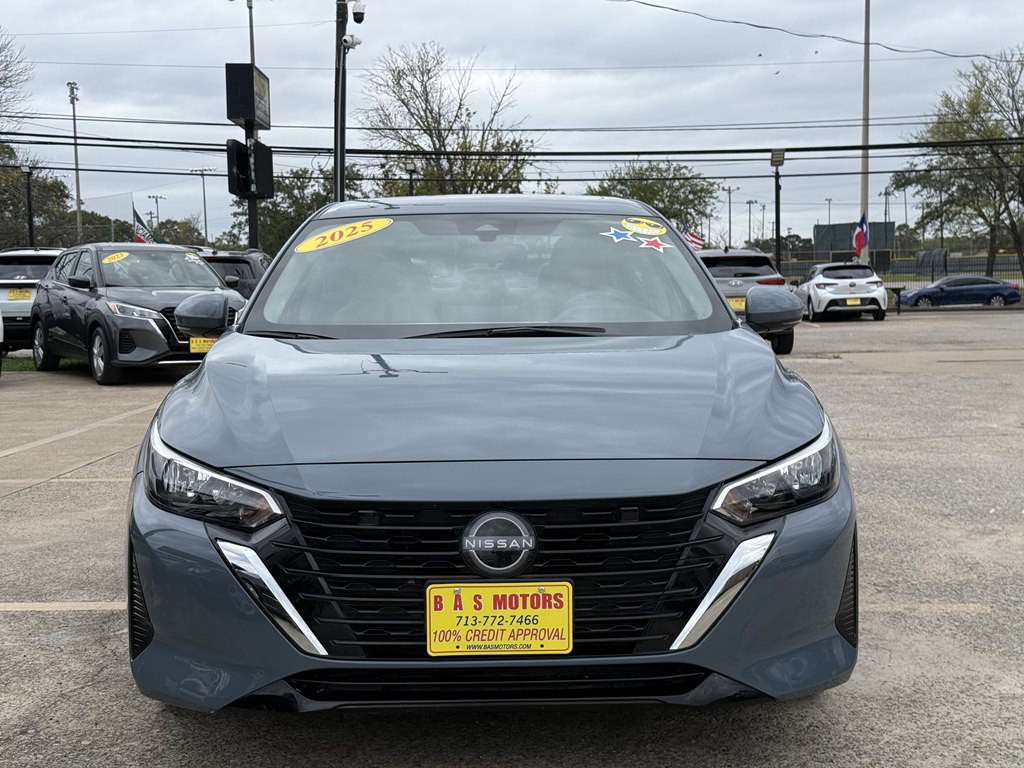 2025 Nissan Sentra Image 1