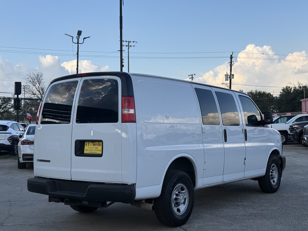 2018 Chevrolet Express Image 6
