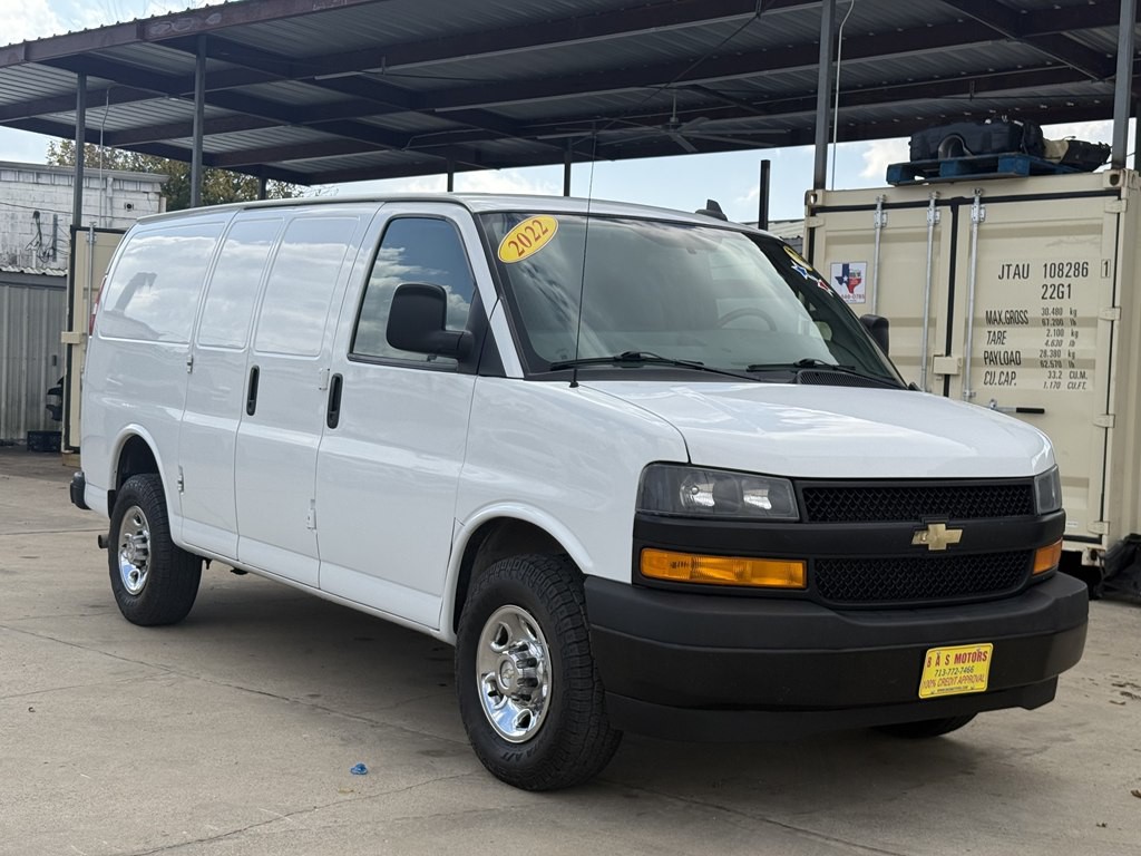 2022 Chevrolet Express Image 6