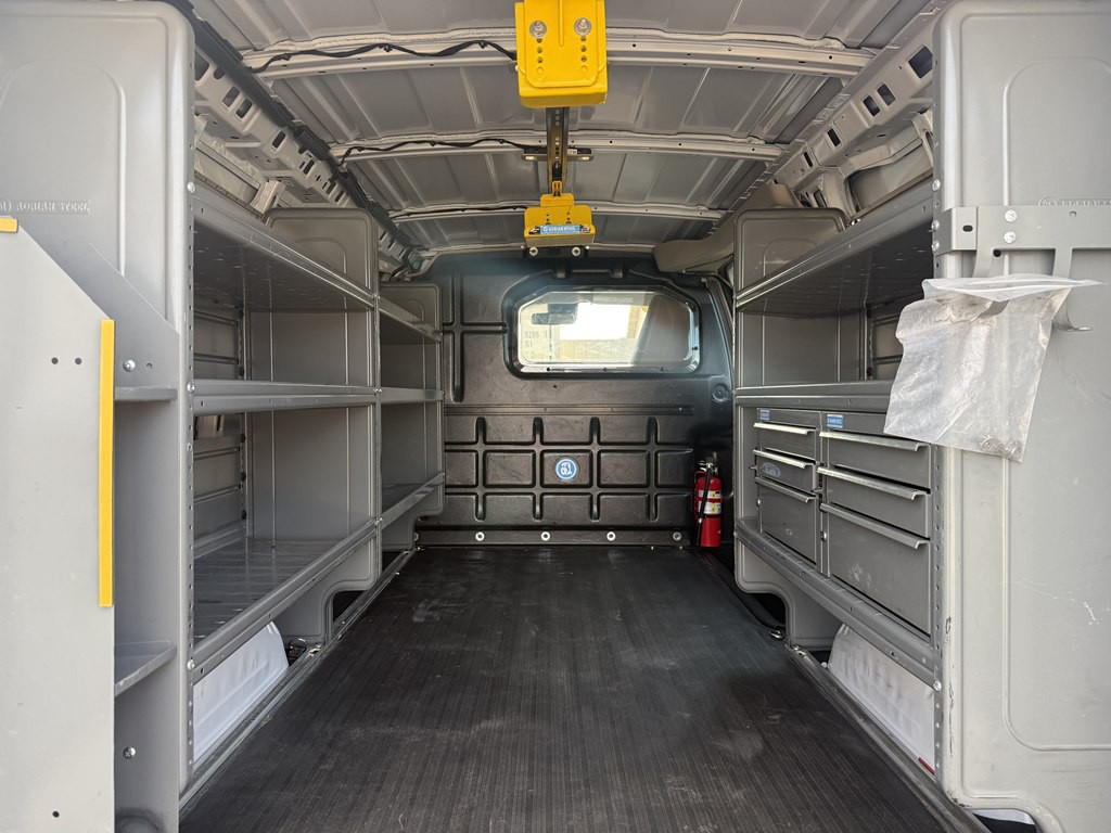 2021 Chevrolet Express Image 13