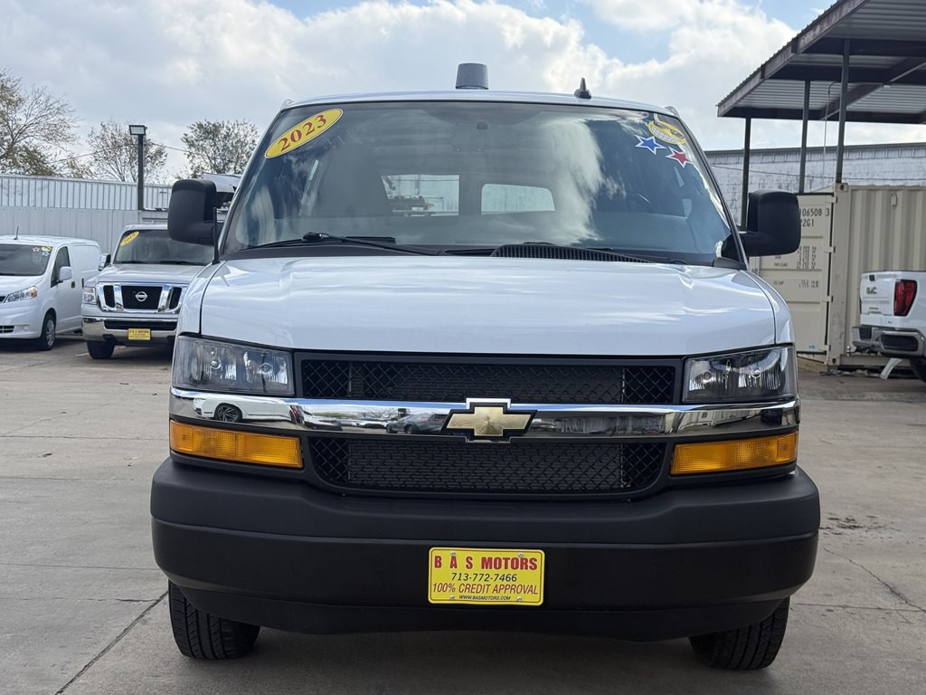 2023 Chevrolet Express Image 1
