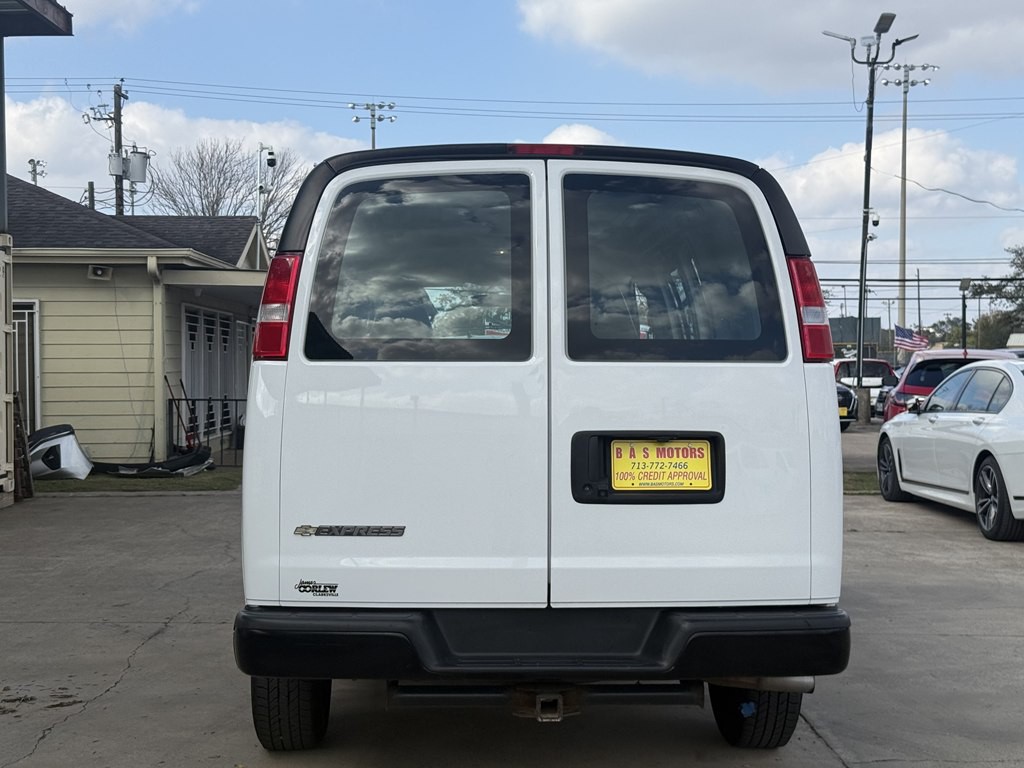 2023 Chevrolet Express Image 2