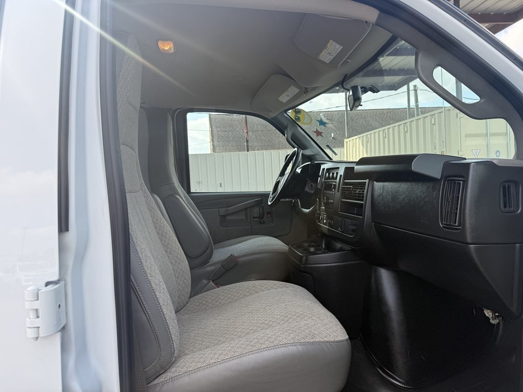 2023 Chevrolet Express Image 6