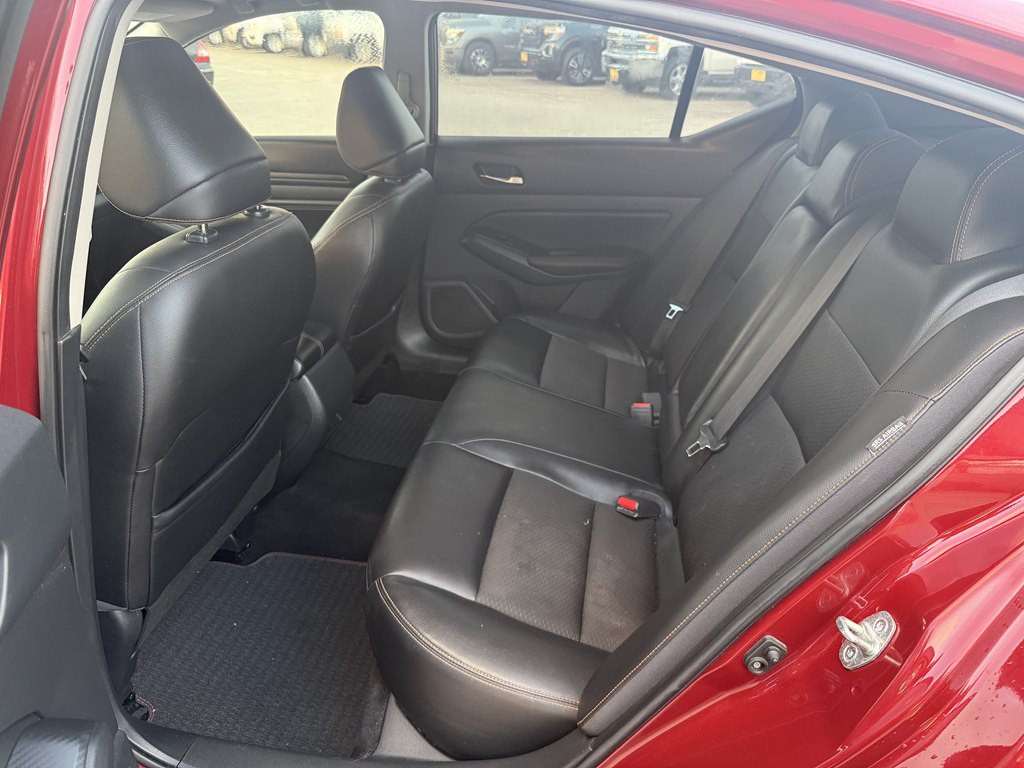 2020 Nissan Altima Image 9