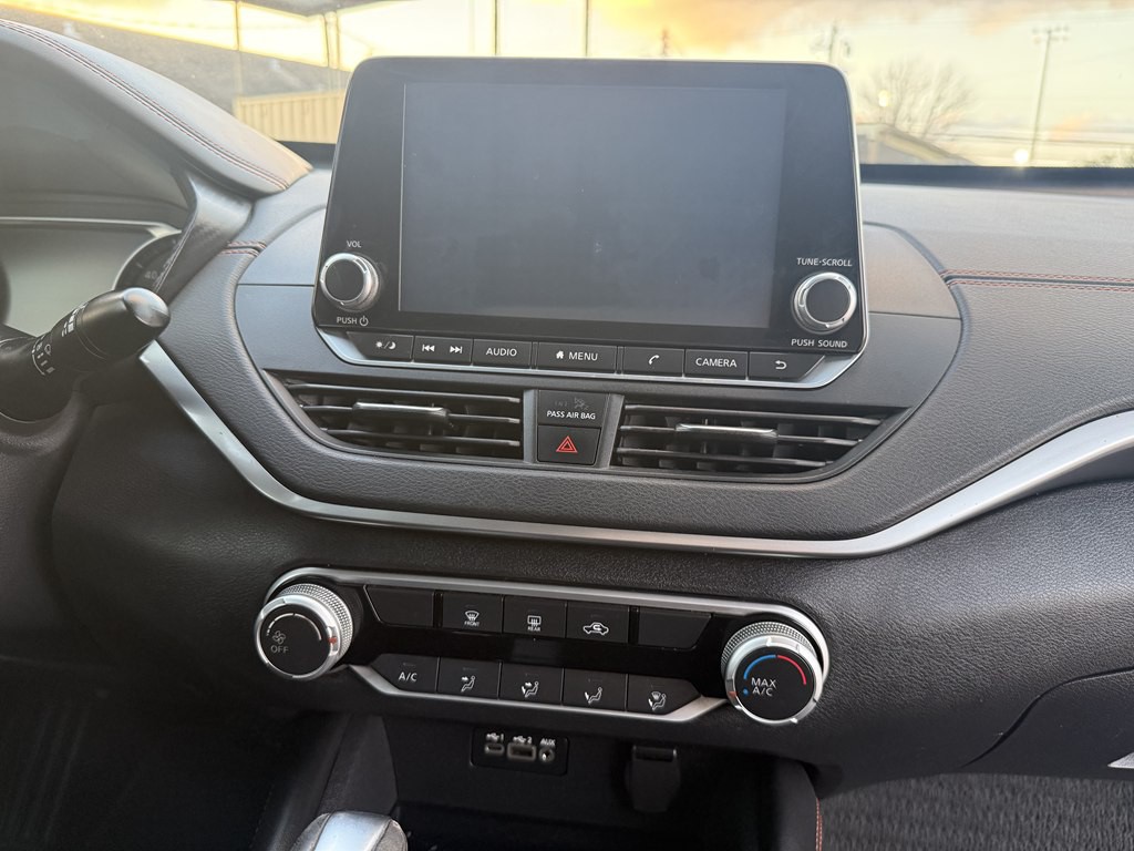 2020 Nissan Altima Image 13