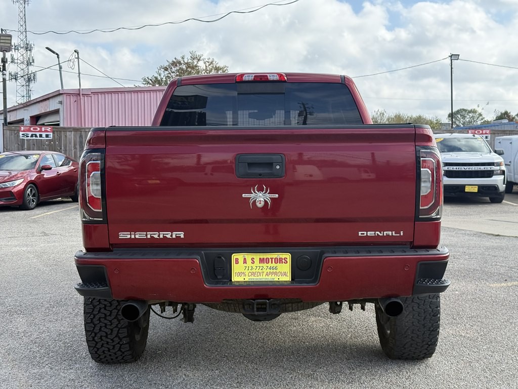 2018 GMC Sierra Image 2