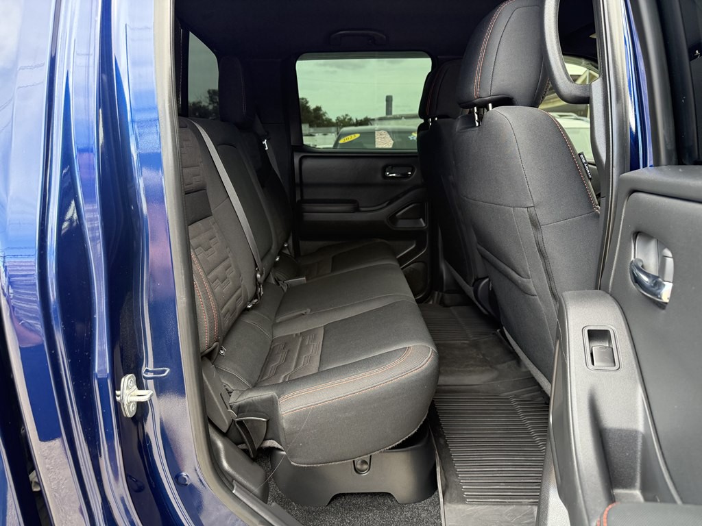 2023 Nissan Frontier Image 10