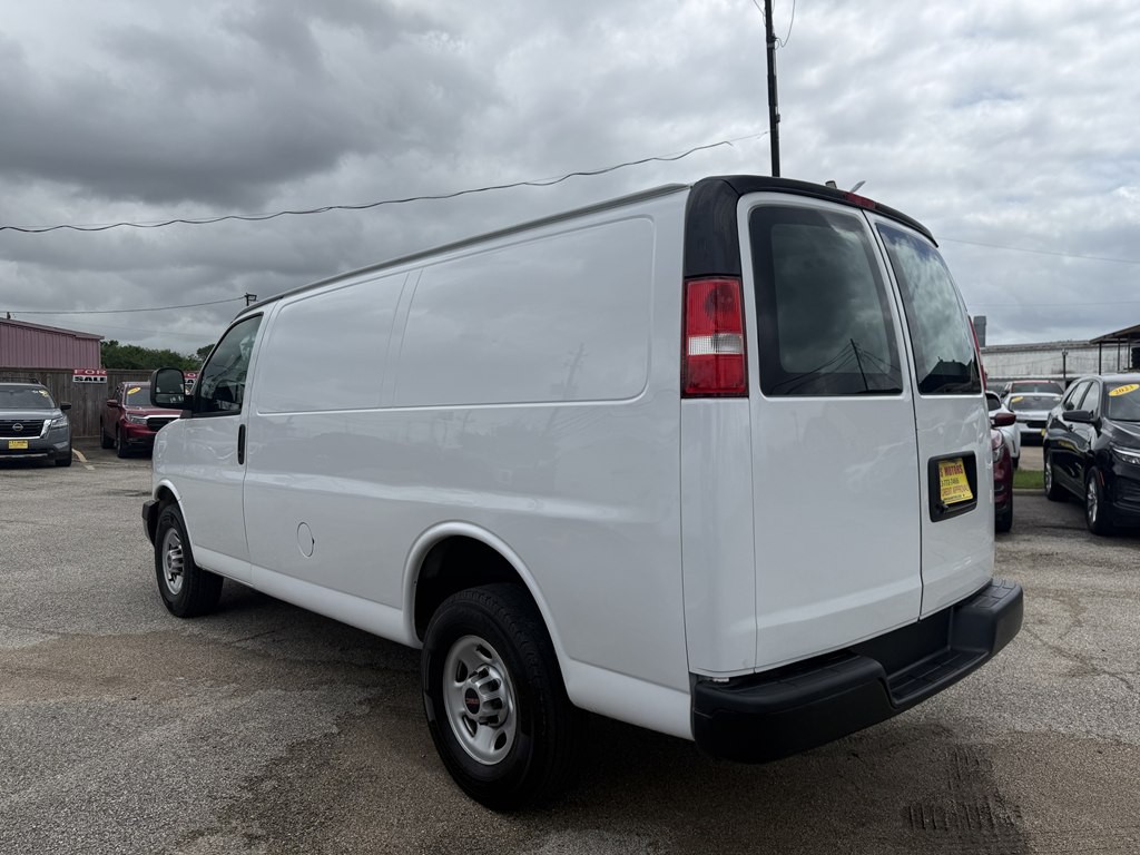 2019 GMC Savana Image 5