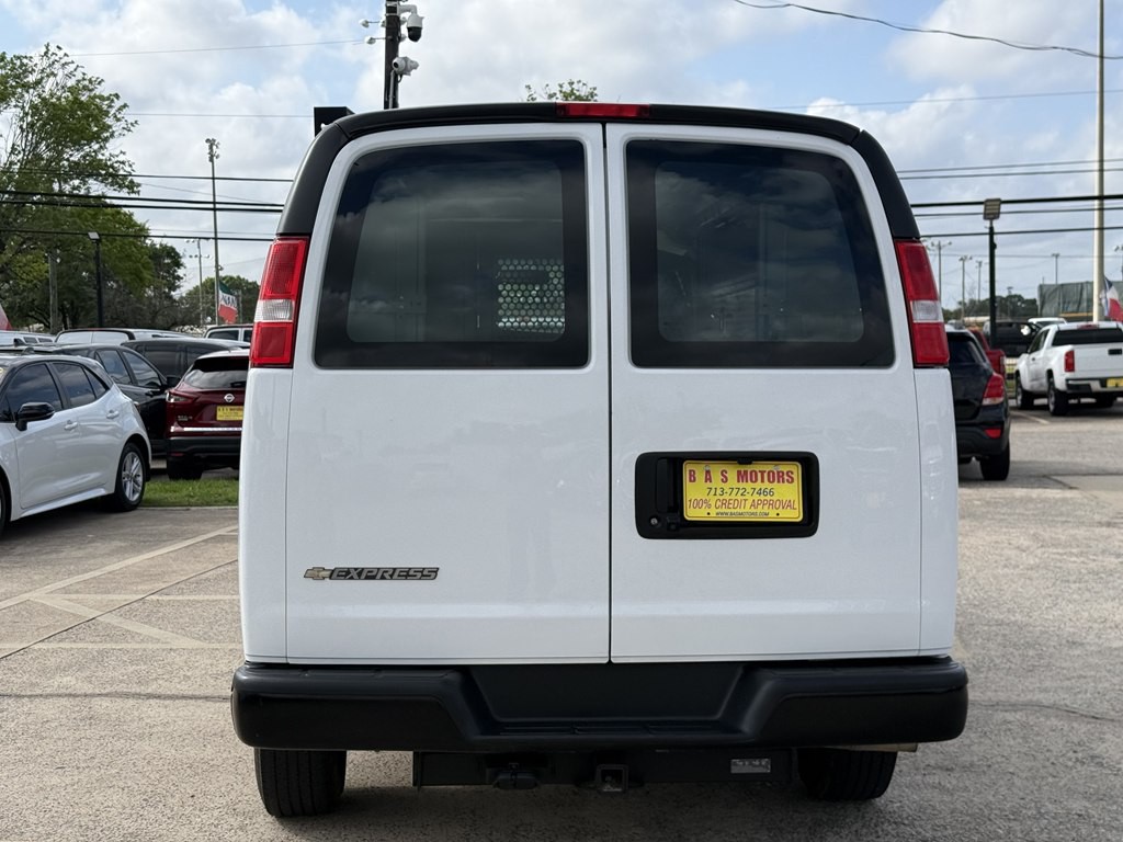 2023 Chevrolet Express Image 2
