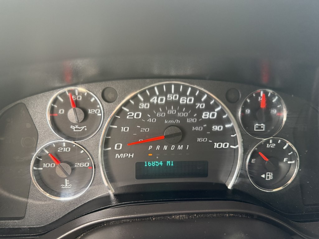 2023 Chevrolet Express Image 11