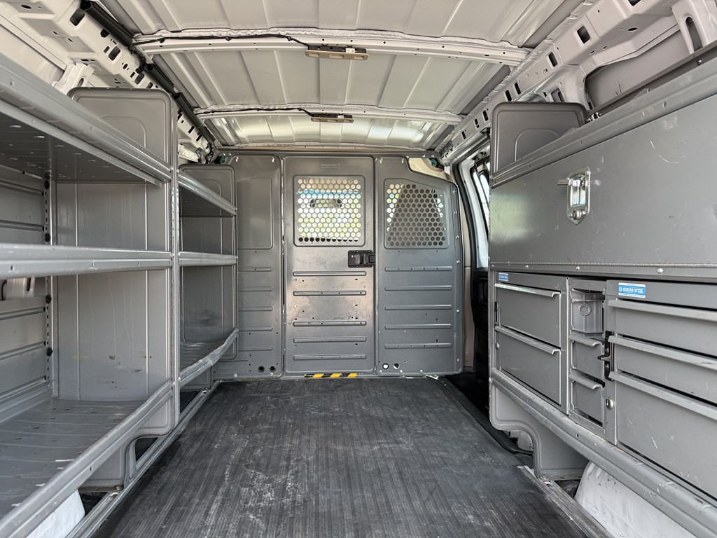 2023 Chevrolet Express Image 15