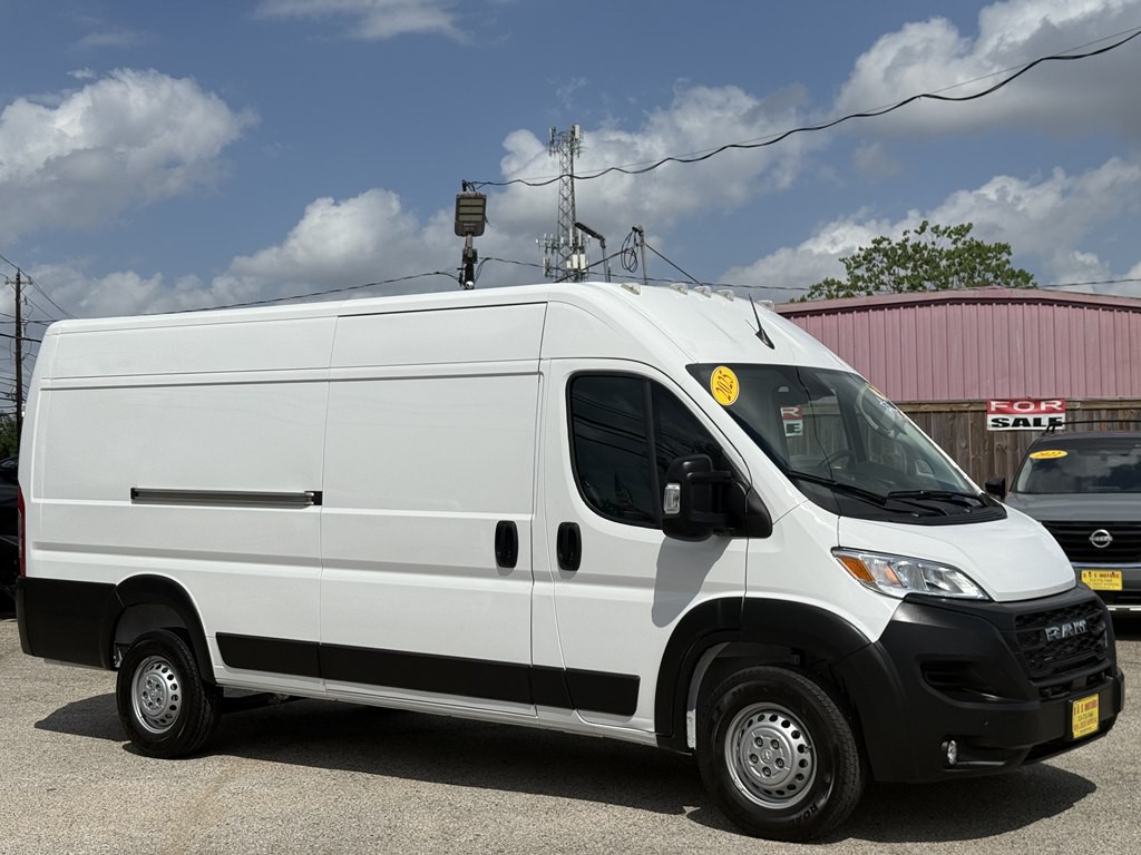 2025 RAM Promaster Image 8