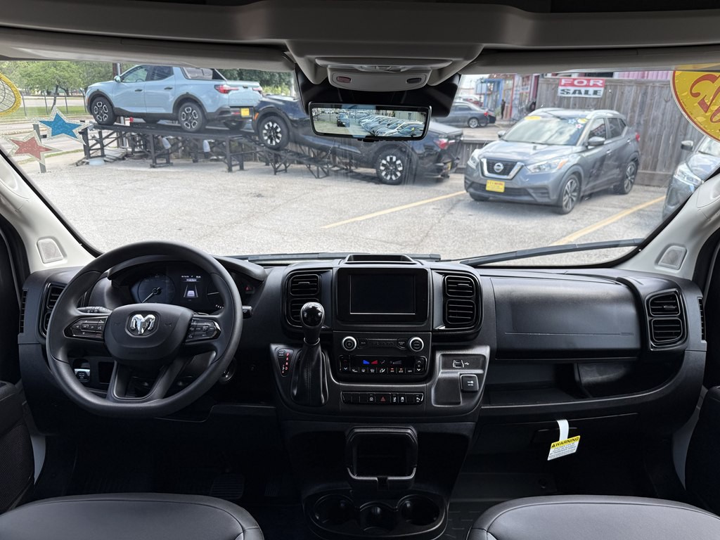 2025 RAM Promaster Image 17