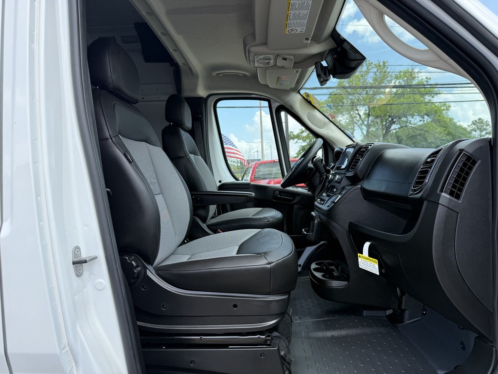 2025 RAM Promaster Image 22