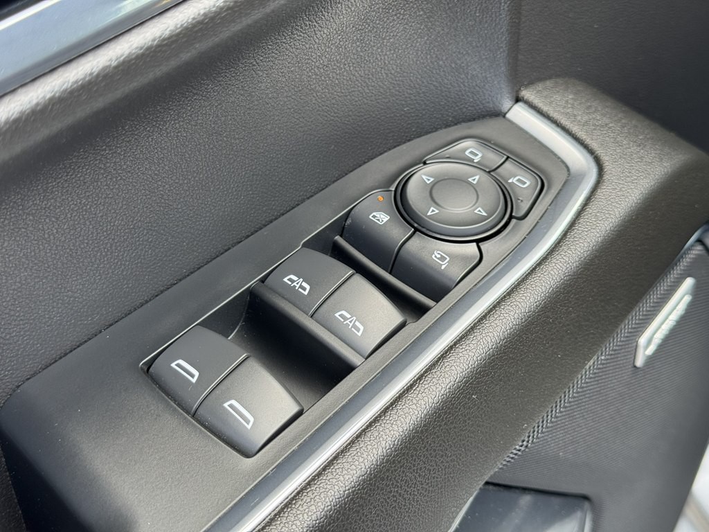 2024 GMC Sierra Image 7