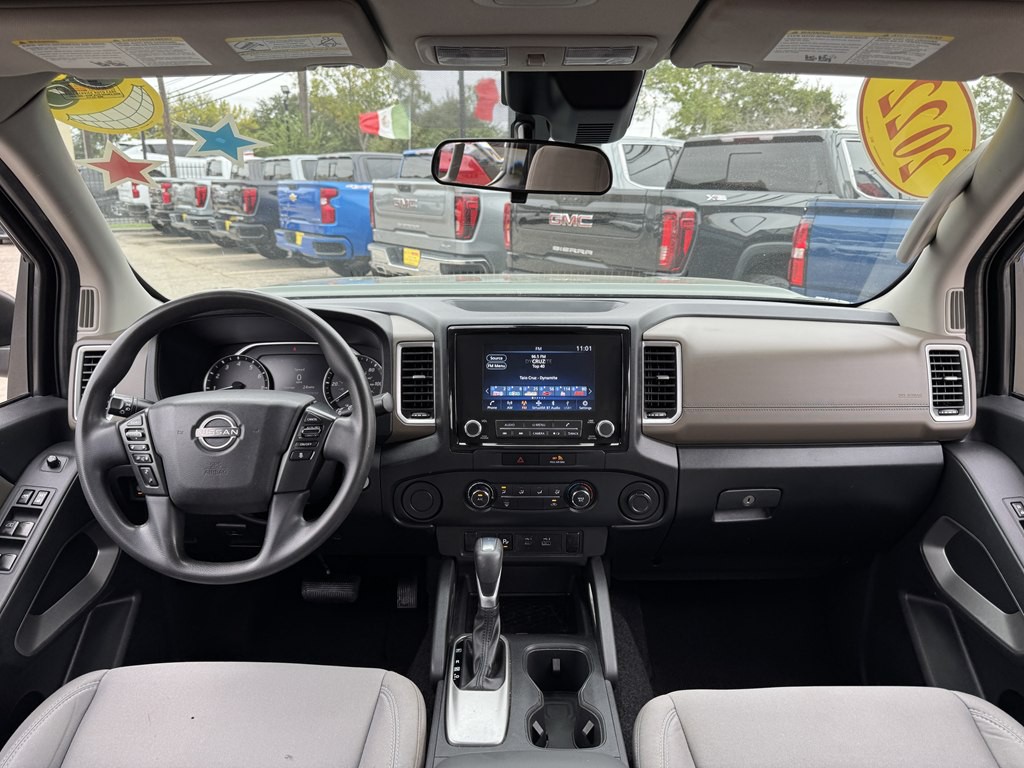 2022 Nissan Frontier Image 14