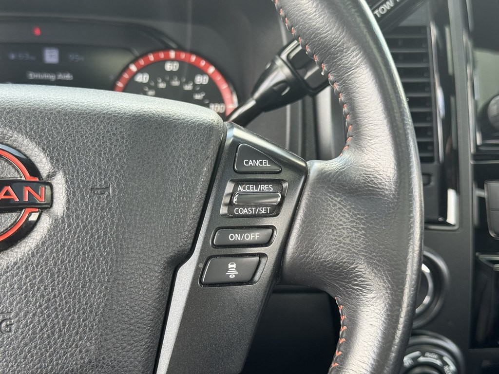 2023 Nissan Titan Image 15